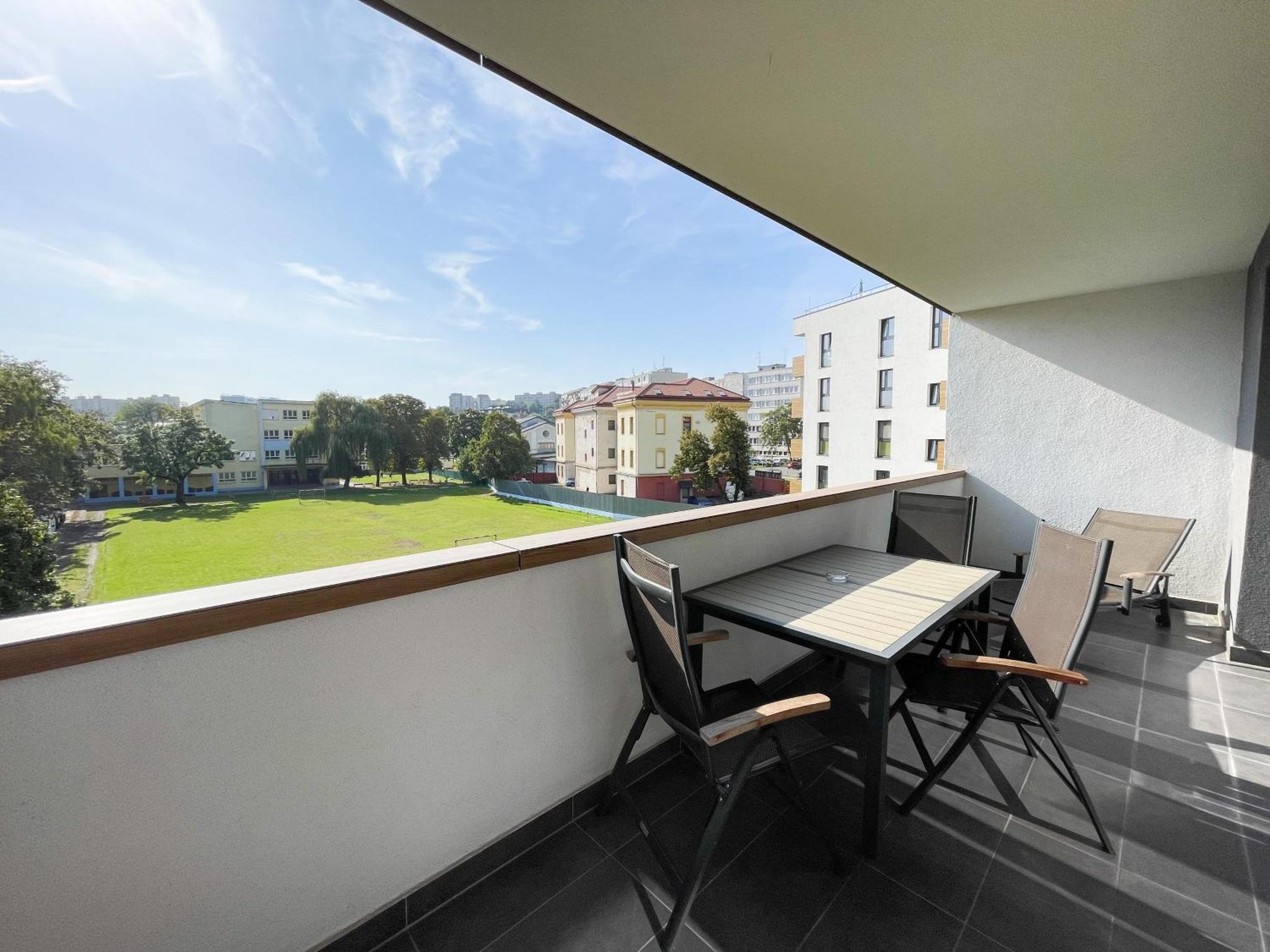 Luxury City Retreat With Terrace Koszyce Zewnętrze zdjęcie